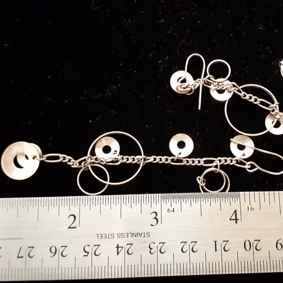 Long Vintage Silver Earrings - Picture 4 of 4